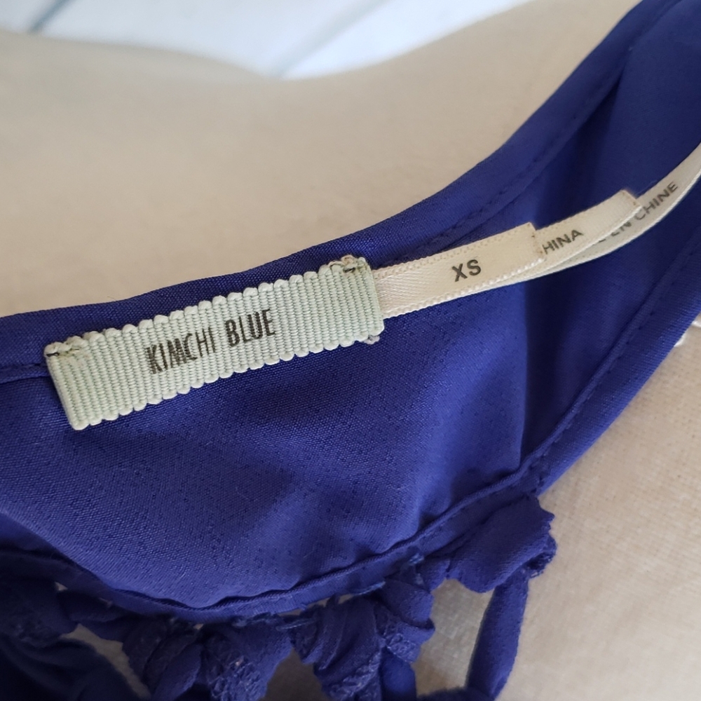 Braided Back Top. Blue Sleeveles Tunic - Picture 8 of 10